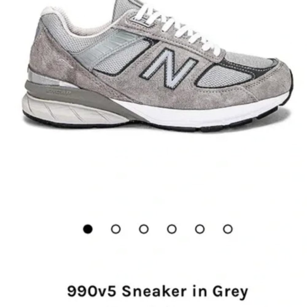 New Balance 990v5 Shoes: Boy's Size 7 or Women's size 8.5